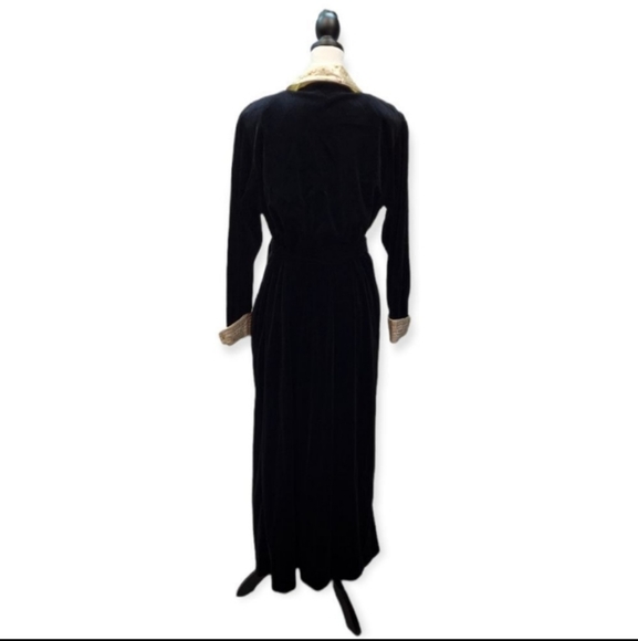 Vintage Christian Dior Luxury Robe - Picture 2 of 16